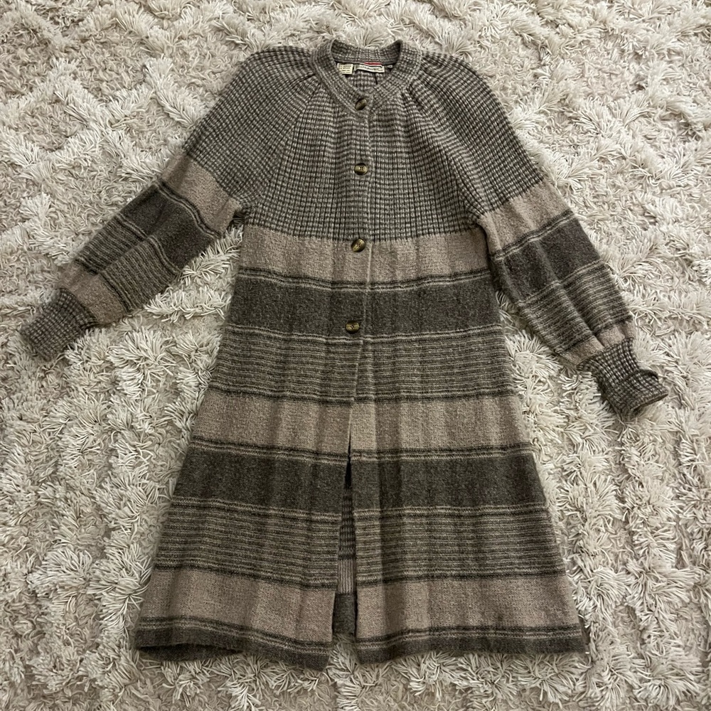 The Higbee’s Company Striped Gray and Brown Knit Dress Made in Italy Women’s M